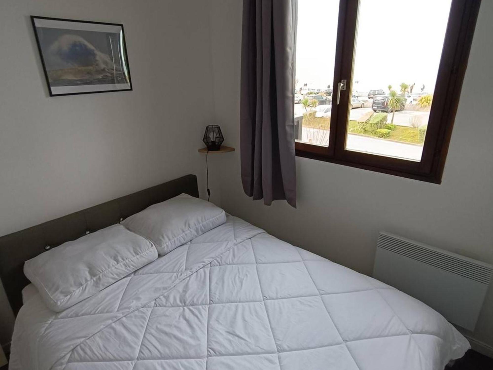 Appartement Familial Centre Ville Avec Parking Et Animaux Permis - Fr-1-465-90 Merville-Franceville-Plage Exteriér fotografie